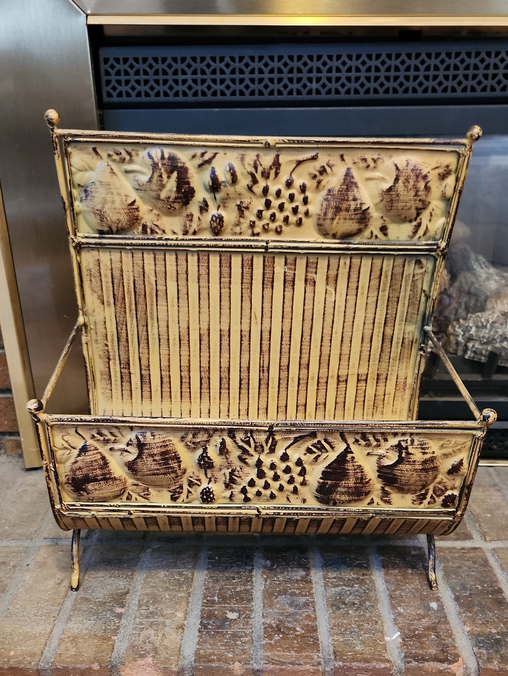French Farmhouse Cottage Core Style Fruit Themed Metal Magazine Rack Rustic
